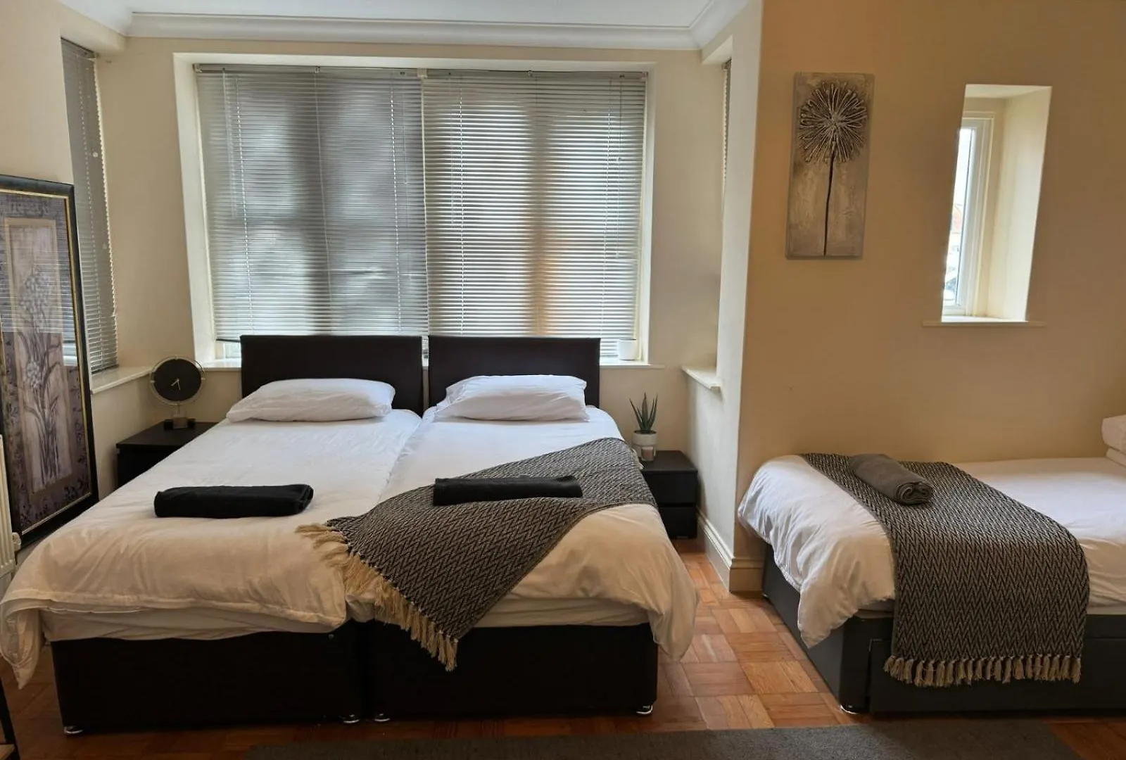 Lushlets Gf Flat Sleeps 10 12 Villa Cardiff Holiday home