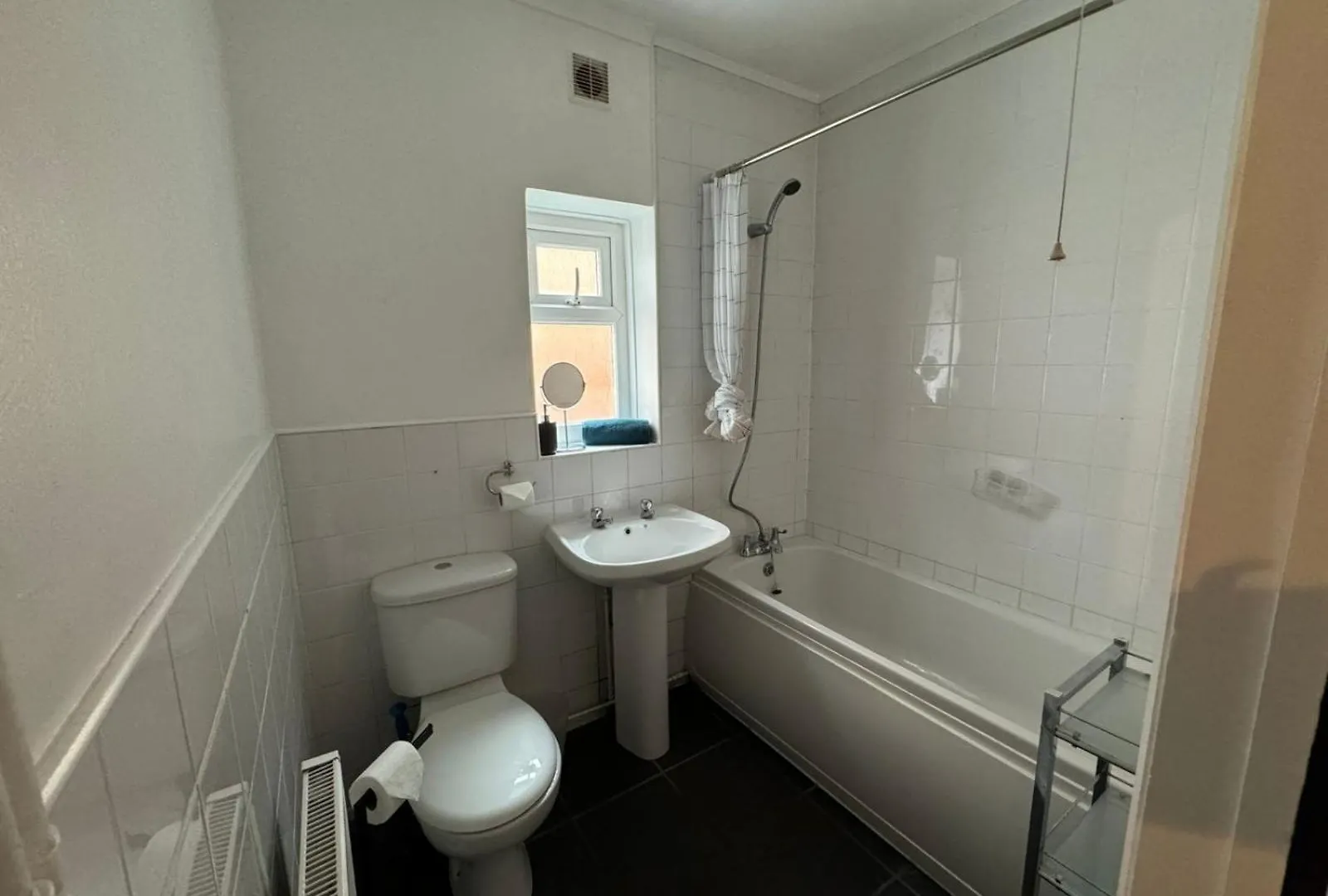 Lushlets Gf Flat Sleeps 10 12 Villa Cardiff